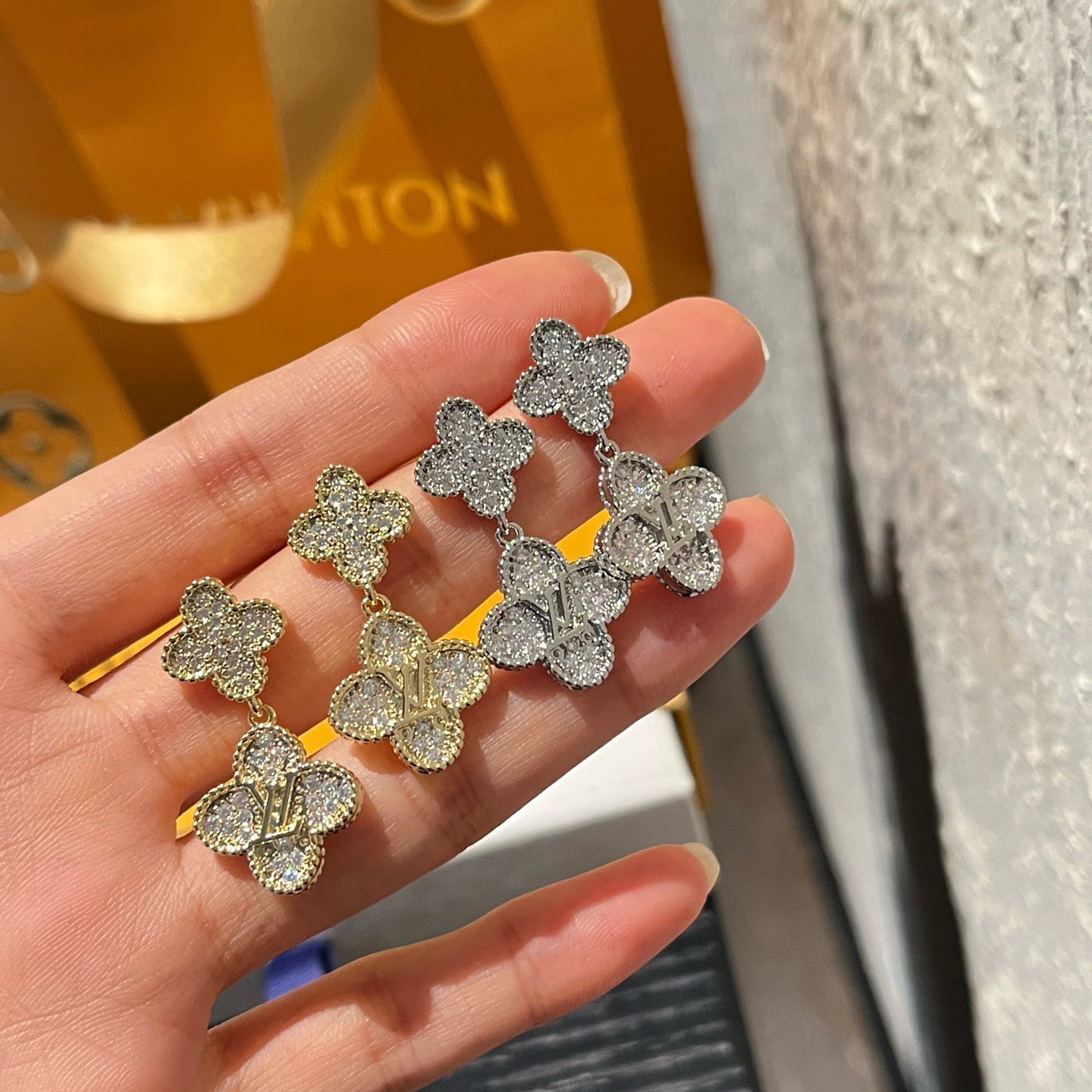 Earrings-A1208