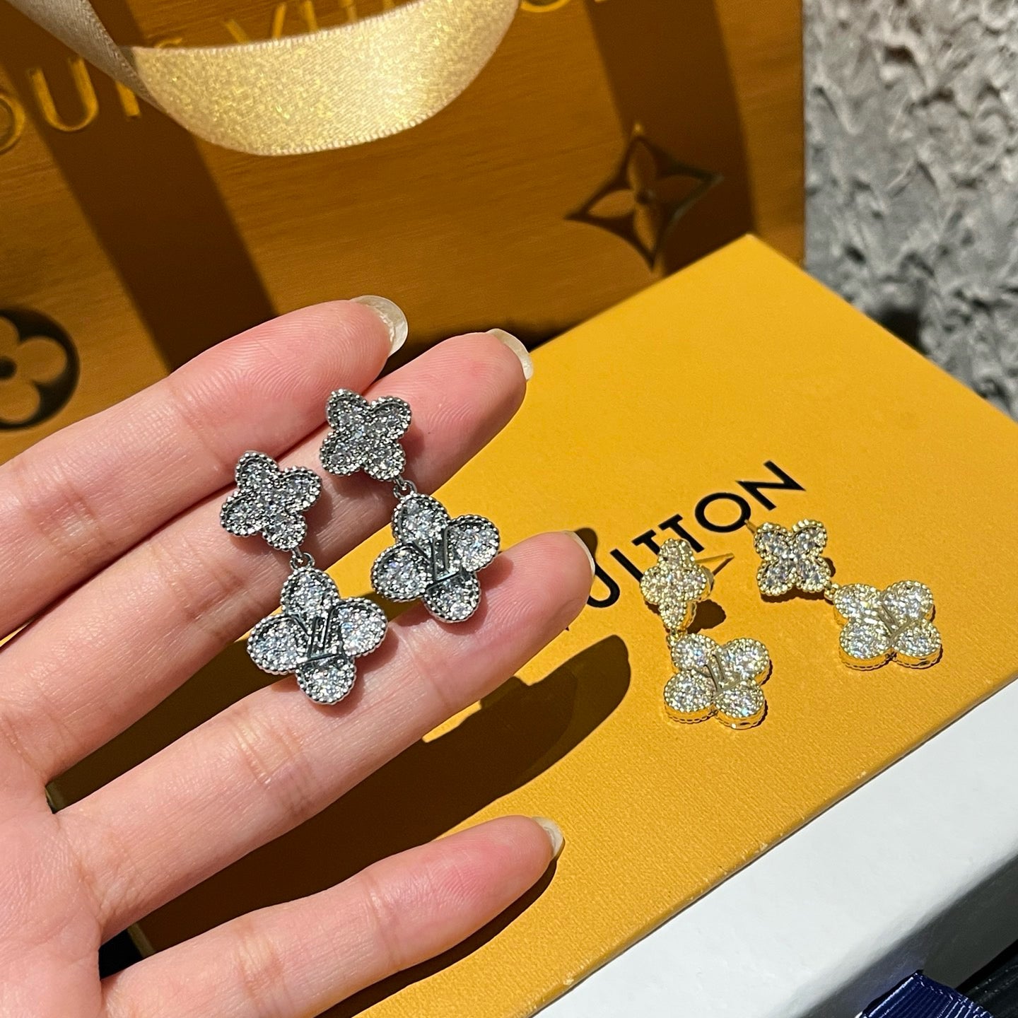Earrings-A1208