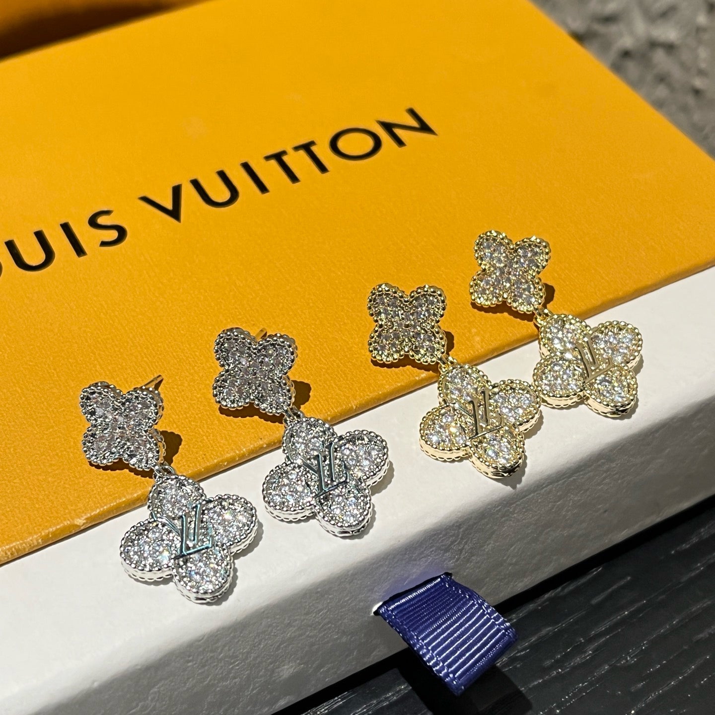 Earrings-A1208