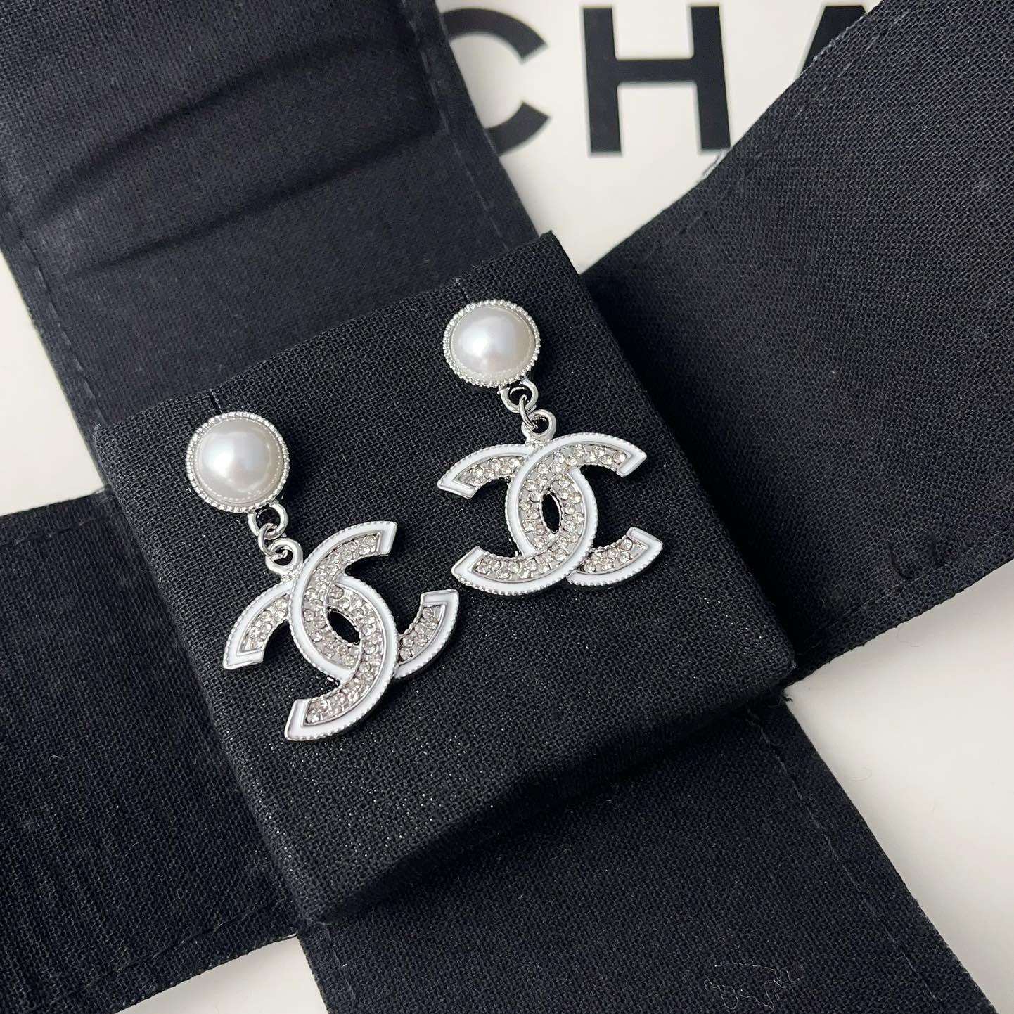 Earrings-A1095