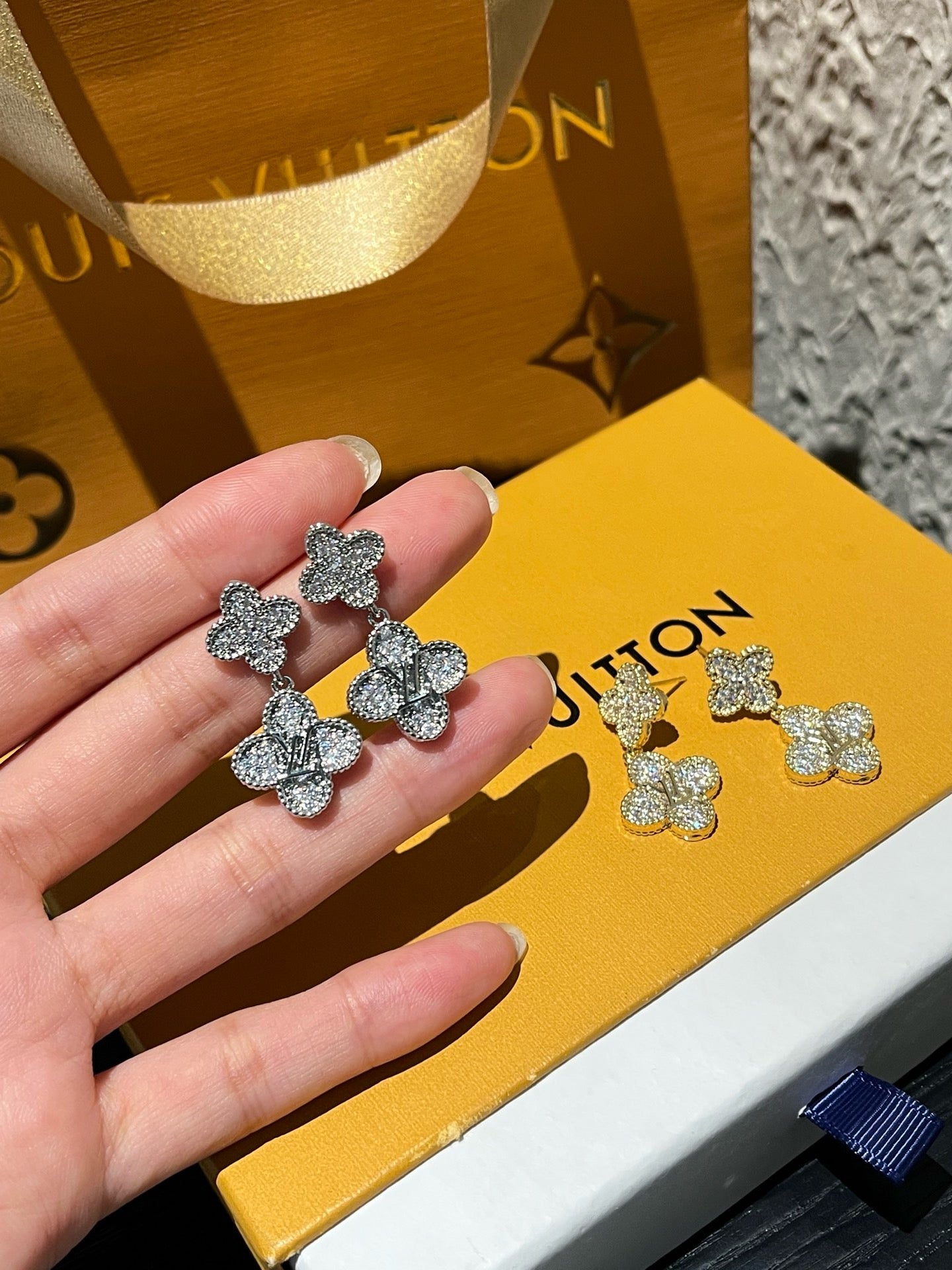 Earrings-A1208