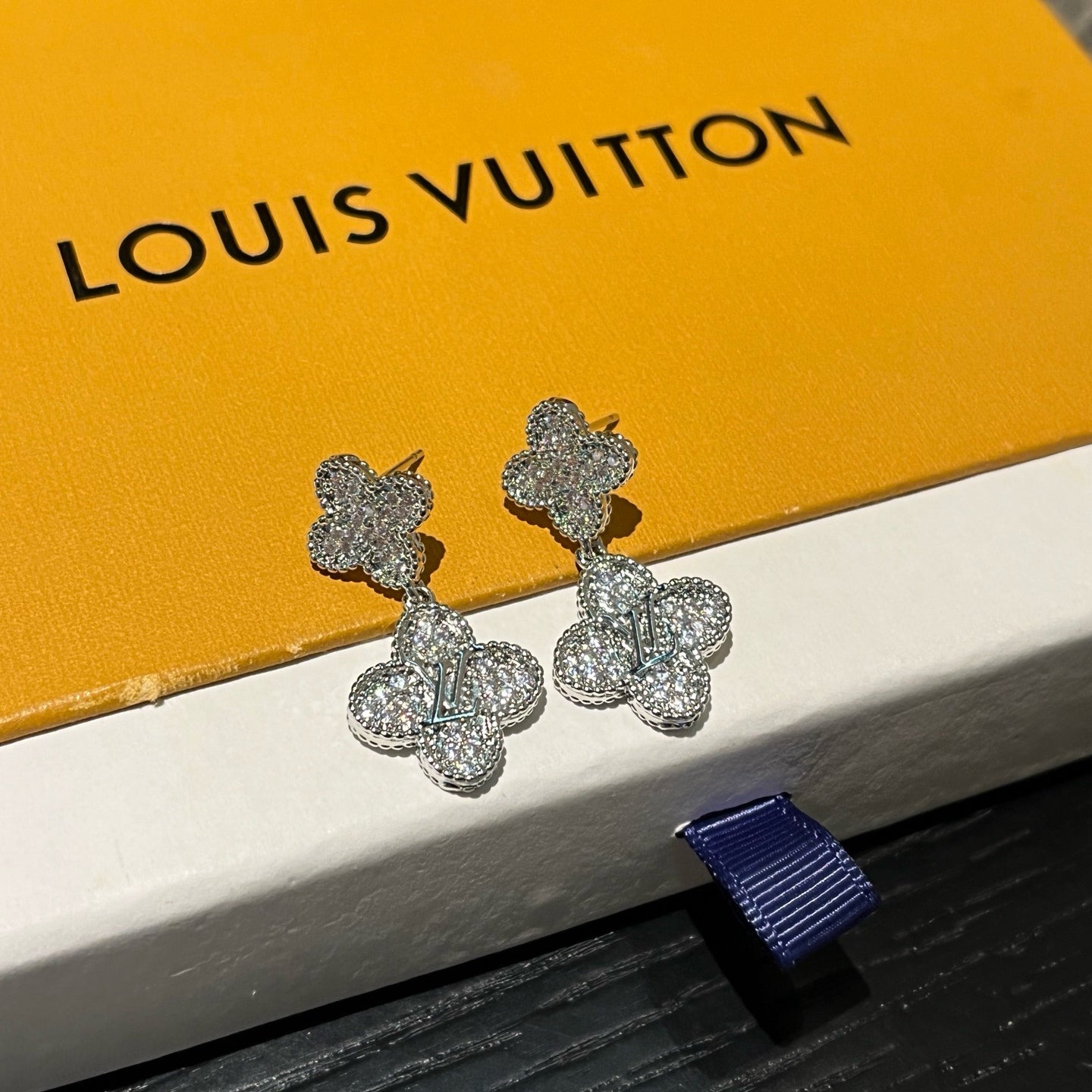 Earrings-A1208