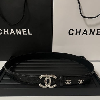 Double Arc Crystal Buckle Belt | Black Quilted Leather